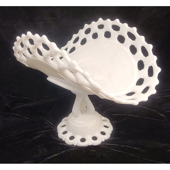 Vintage Westmoreland Milk Glass Doric Open Lace Pedestal Fruit Bowl - Picture 2 of 15